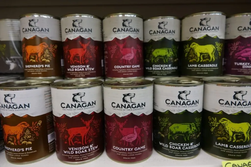 canagan wet dog food (medium)