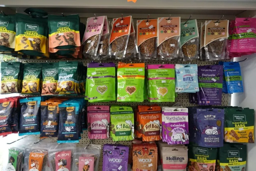 dog treats 6 (medium)