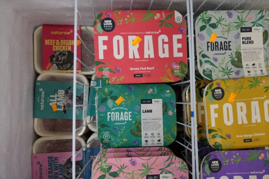 forage raw dog food (medium)