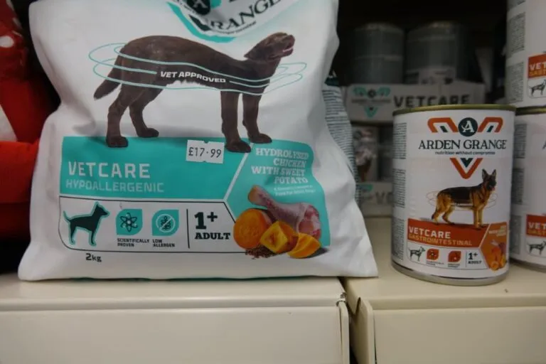 arden grange vet care food. (medium)