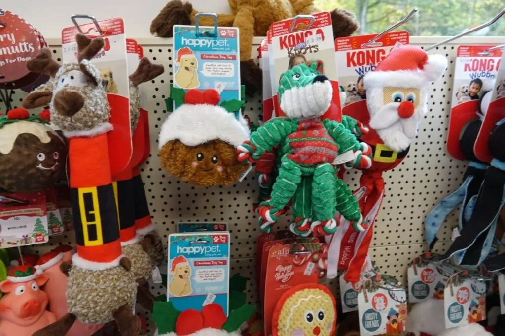 christmas gifts and toys for dogs (3) (medium)