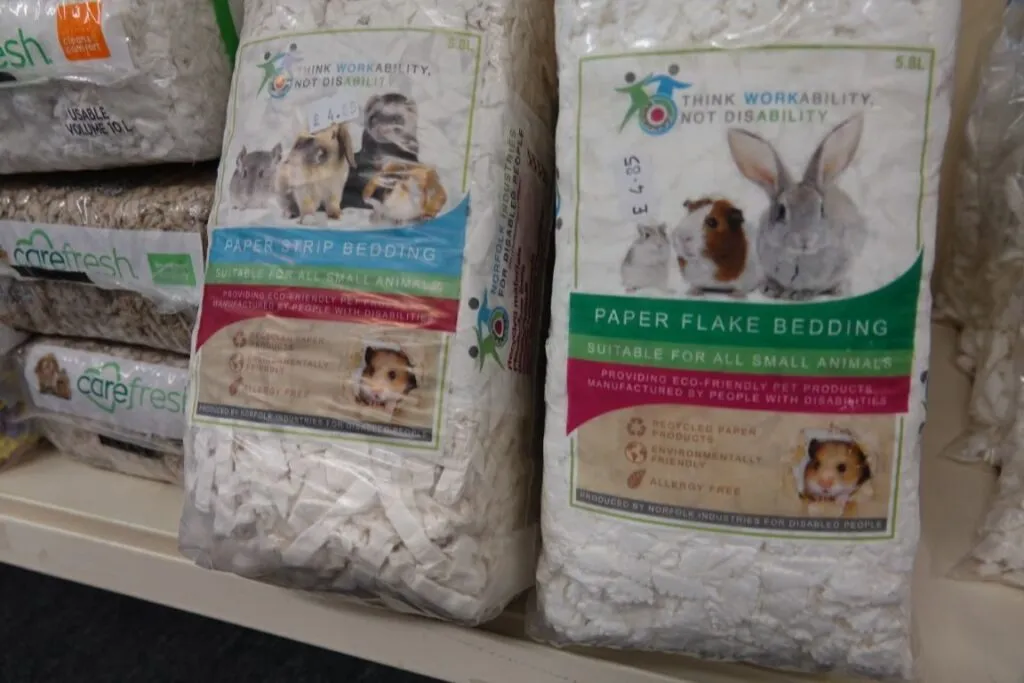 small animal bedding (medium)