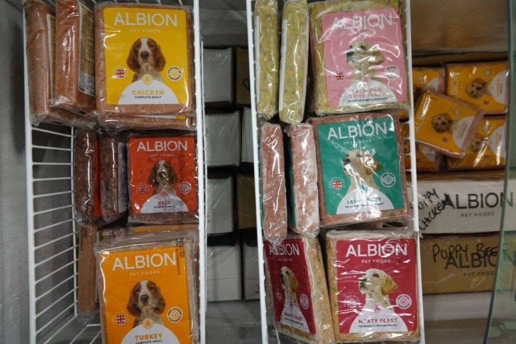albion raw dog food (medium)